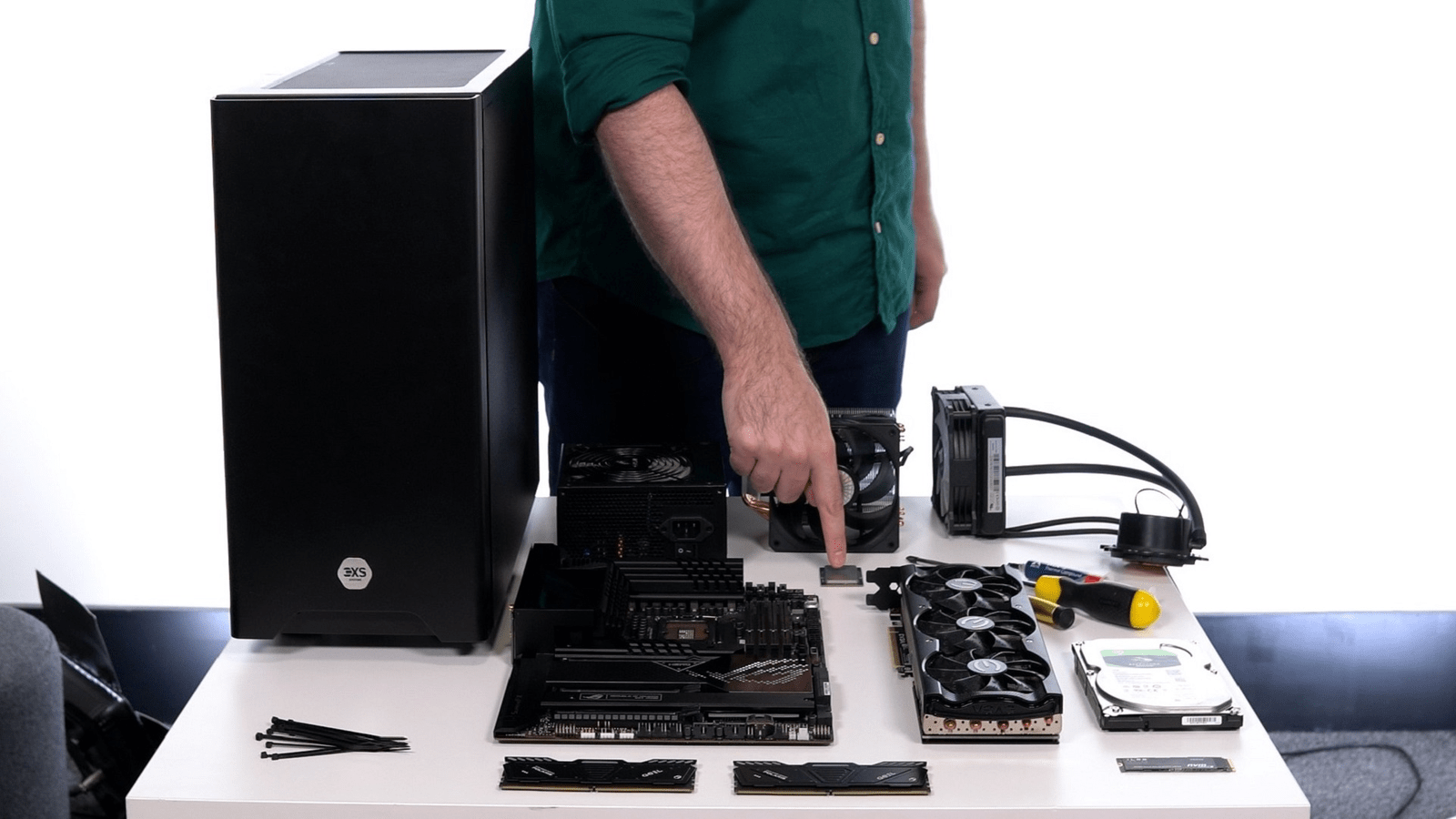 Building The Ultimate PC For Programmers Hardware Choices Explained How To Build A Gaming PC Header.webp