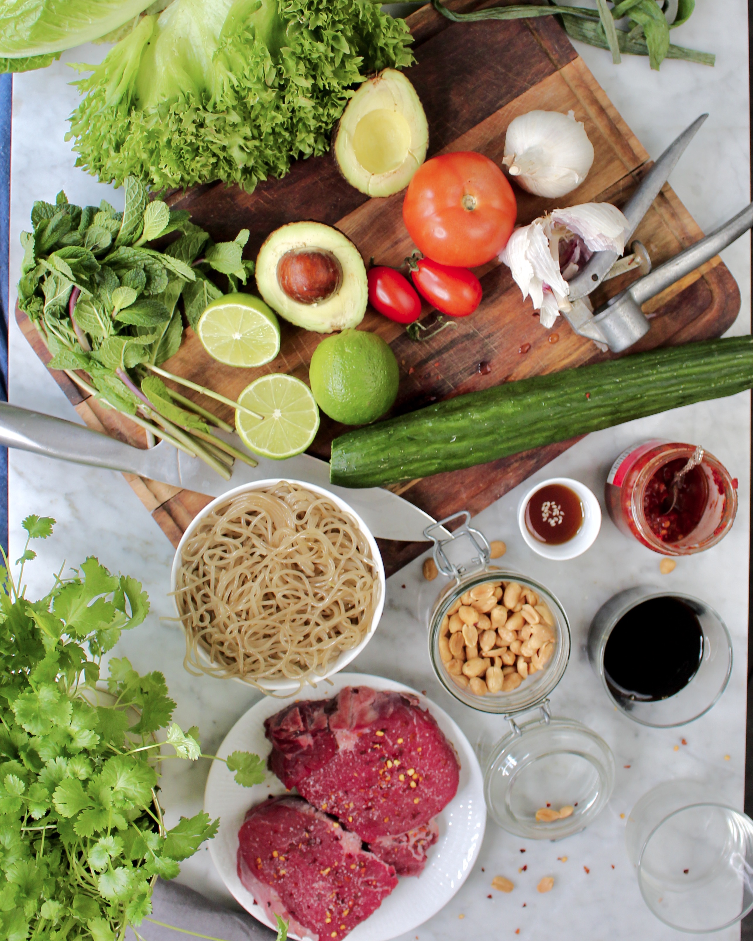 Thaibiffsallad med glutenfria nudlar (kan göras paleo) Nilla's Kitchen