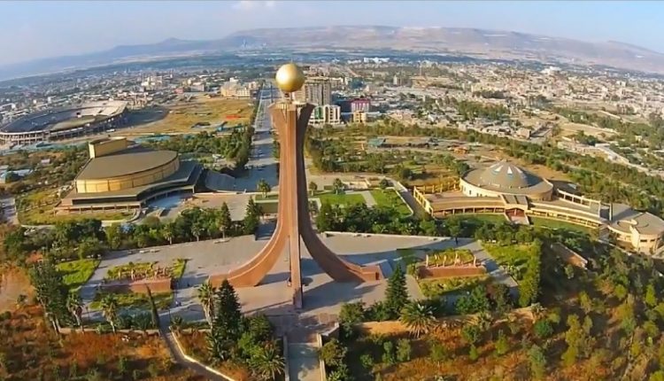 منظر عام من مدينة مقلي ، عاصمة إقليم تيغراي شمال إثيوبيا