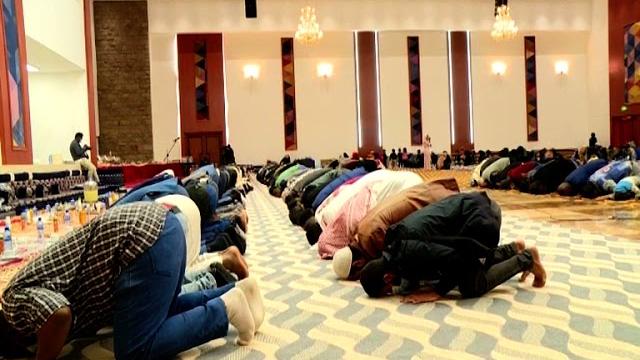 مأدبة إفطار رمضان في القصر الرئاسي على شرف اللاجئيين