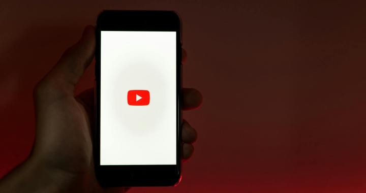 動画で1万回再生,具体的な方法、無料アプリやAIの活用解説