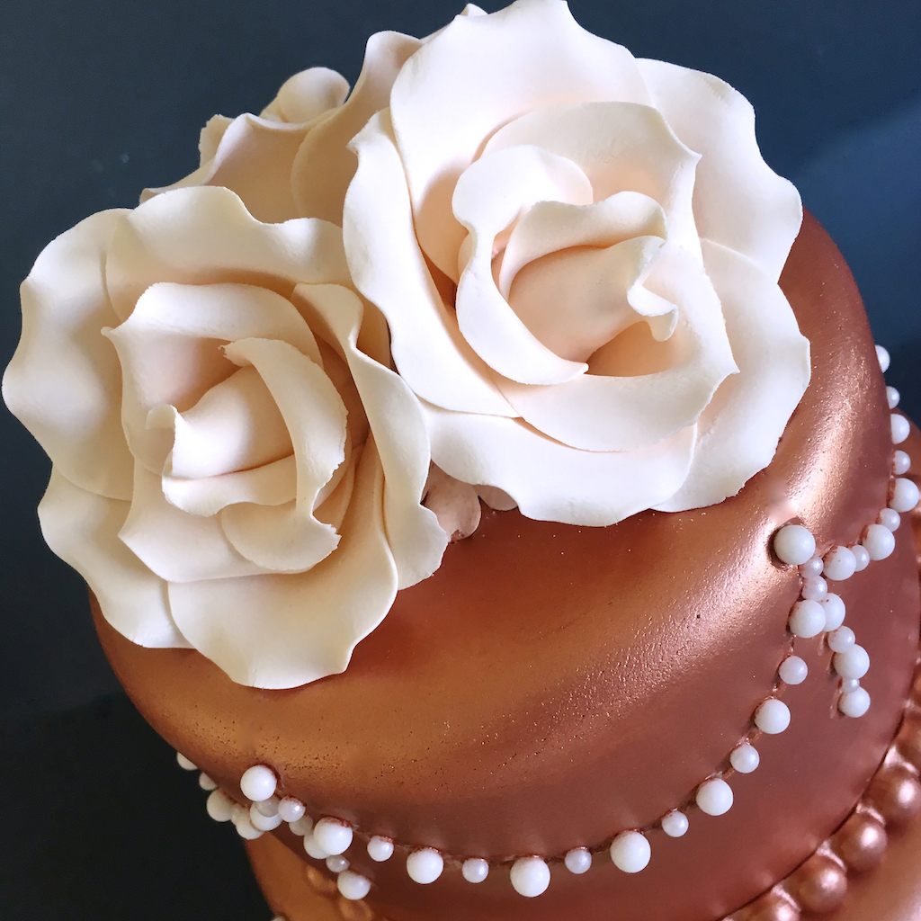 nirvanacakes.com -Rose Gold Cake2