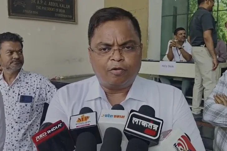 Education News: इंदौर में NEET-UG 2026 को लेकर प्रशासन अलर्ट, 57 केंद्रों पर 23 हजार अभ्यर्थियों ने दी परीक्षा
