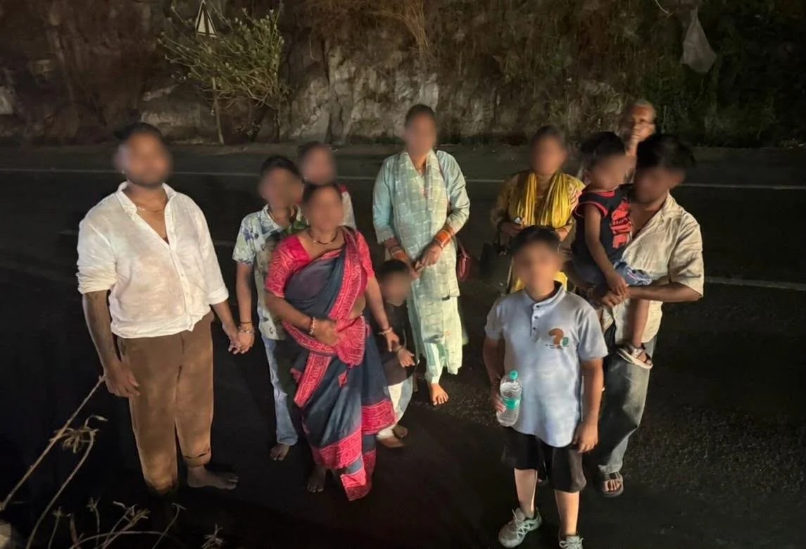 Indore Car Fire Incident: ओंकारेश्वर से लौट रहे परिवार की कार भेरू घाट पर बनी आग का गोला, बाल-बाल बची पूरी फैमिली; कुछ ही मिनटों में खाक हुआ वाहन