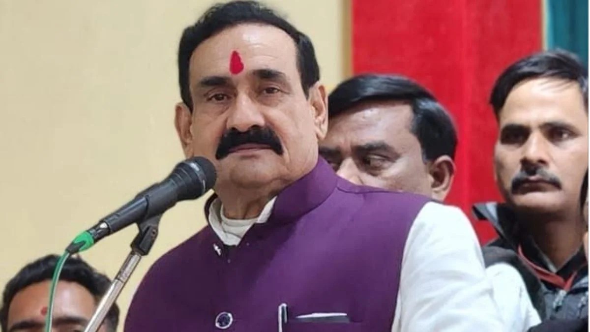 Datia Bypoll: ‘दोस्ती और दुश्मनी दोनों याद रखता हूं… भूलने वाला नहीं हूं’, दतिया में पूर्व गृहमंत्री नरोत्तम मिश्रा के बयान से सियासत गरम, DM-SP को दी चेतावनी