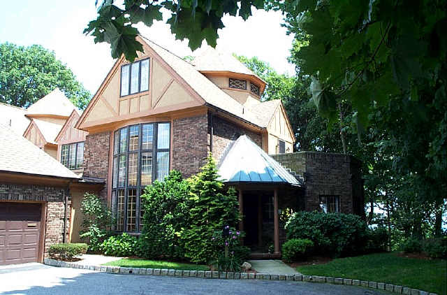 Kips Ridge Condos Montclair