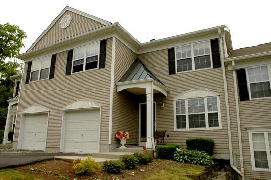 Wayne-Boulder-Ridge Condos