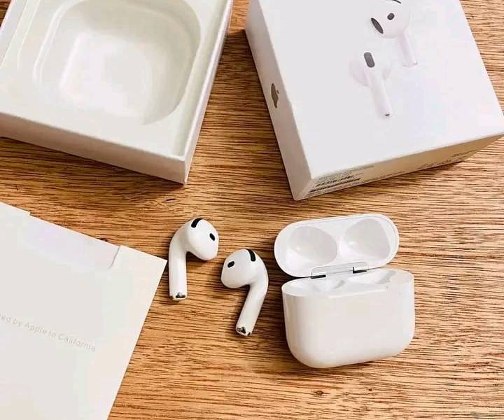 Nouveau Airpods 4 Super Auriculaire Neuf Scellé