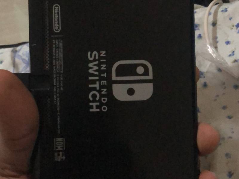Nintendo switch + projecteur à vendre