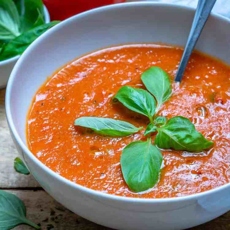 Roasted Red Pepper and Tomato Soup 