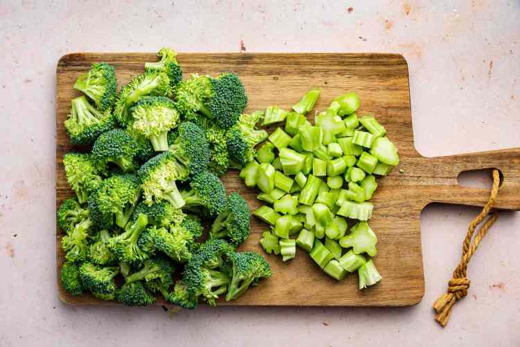 Healthy Broccoli Cheese Soup