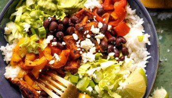Fajita Veggie & Halloumi Bowls