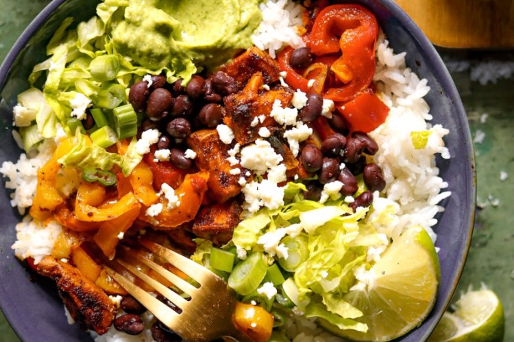 Fajita Veggie & Halloumi Bowls