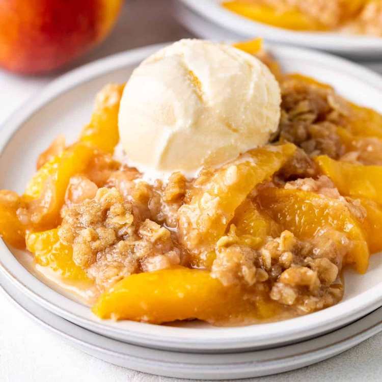 Healthy Peach Crisp (Gluten-Free)