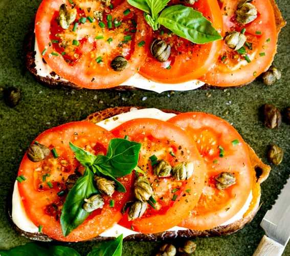 Delicious Goat Cheese Toast