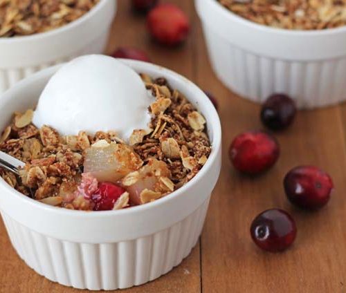Healthy & Gluten-free Pear Cranberry Crisp