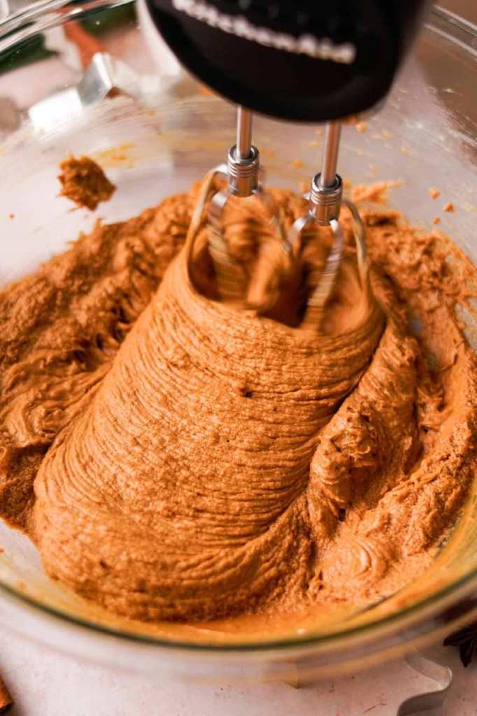 Best Crispy Molasses Cookies