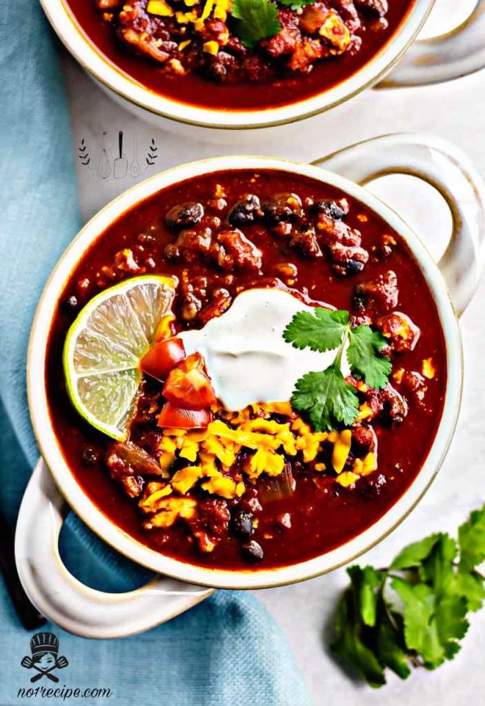 Healthy Vegetarian Chili Soup