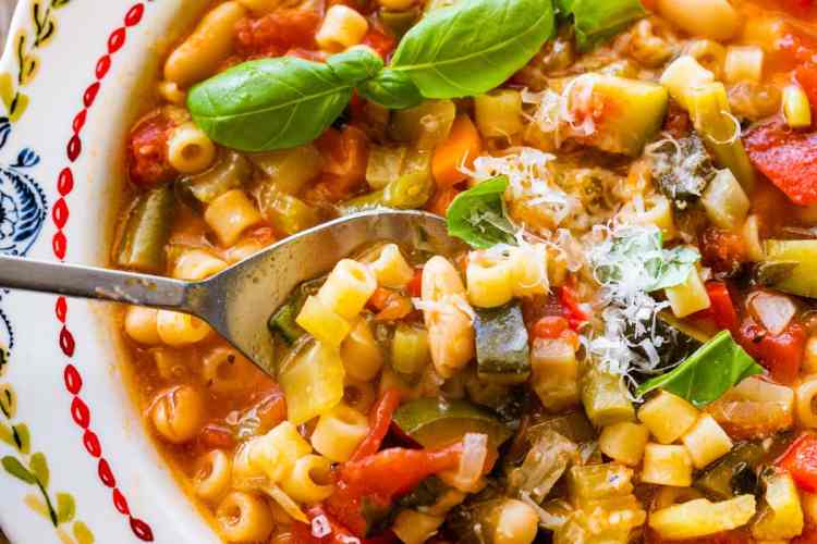 Classic Minestrone Soup