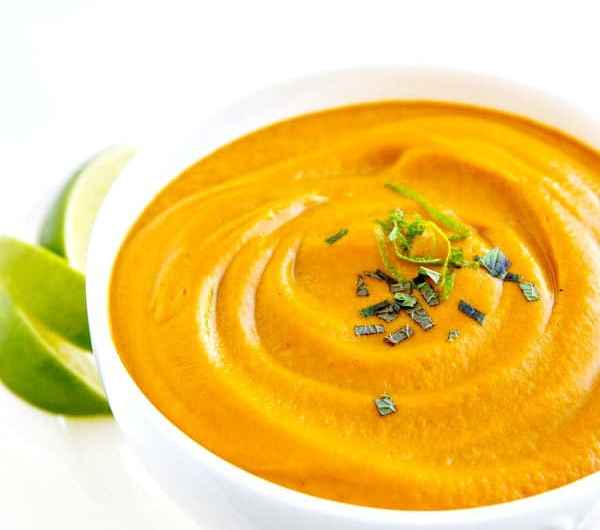 Delicious Creamy Roasted Carrot Soup