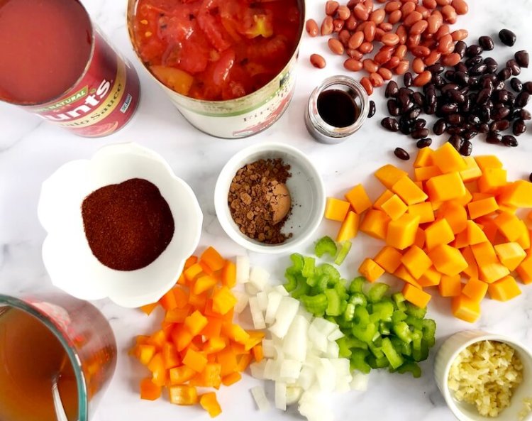Delight Butternut Squash Chipotle Chili and Avocado
