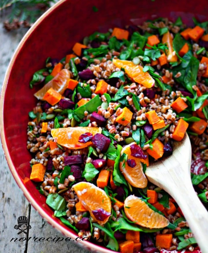 Arugula-Carrot and Chickpea Salad