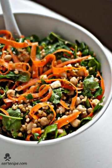 Arugula-Carrot and Chickpea Salad