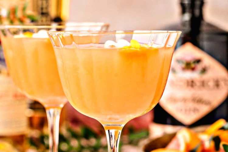 Popular French Golden Cocktail