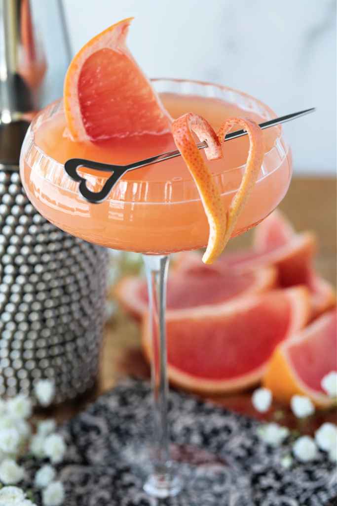 Popular French Golden CocktailPopular French Golden Cocktail