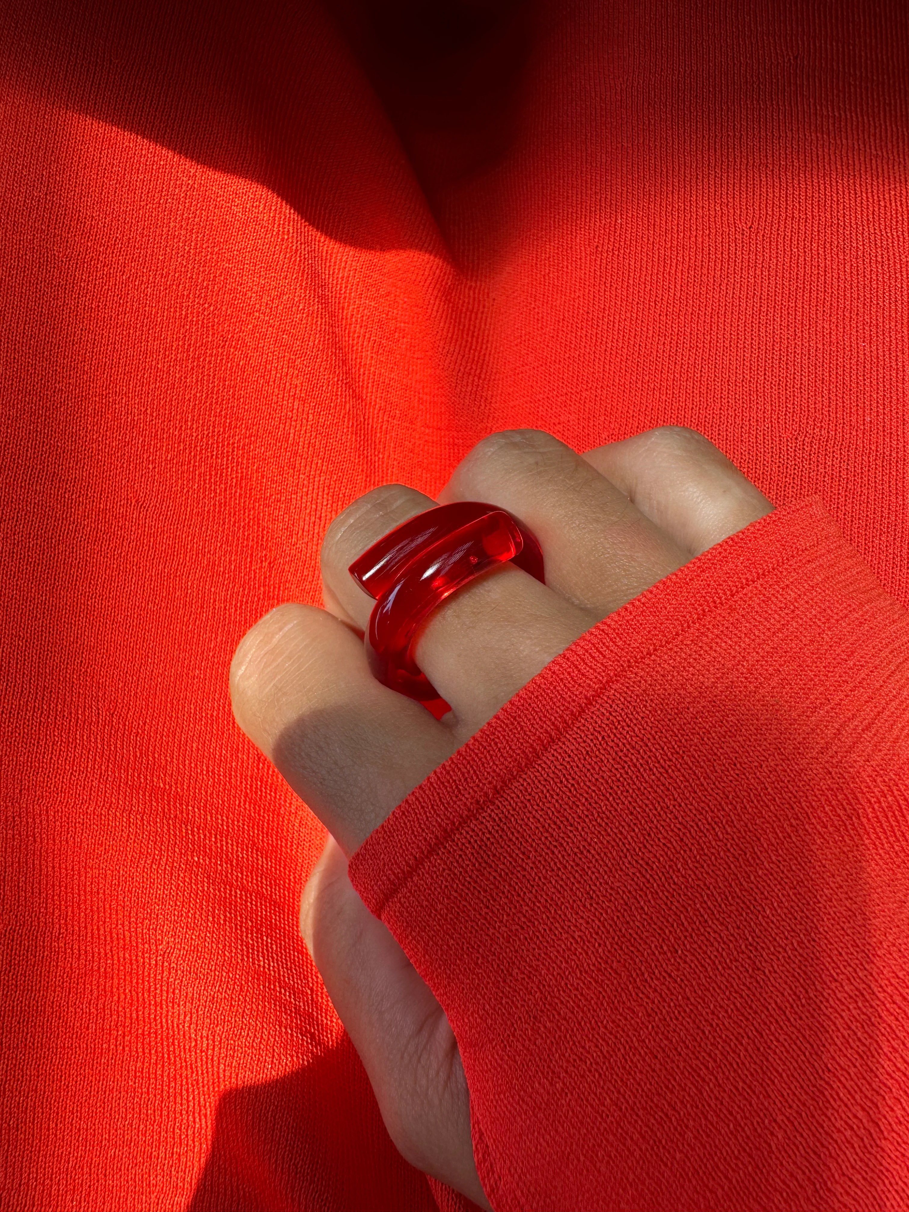 Aura Ring Gold Noah The Label - Gorgeous Space Image - 8K