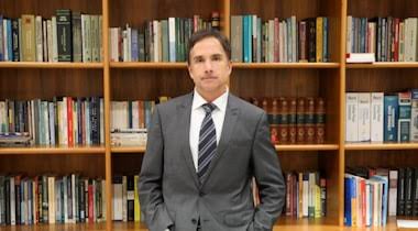 Juiz que atacou a Lava Jato e Moro é flagrado furtando champanhe em Santa Catarina