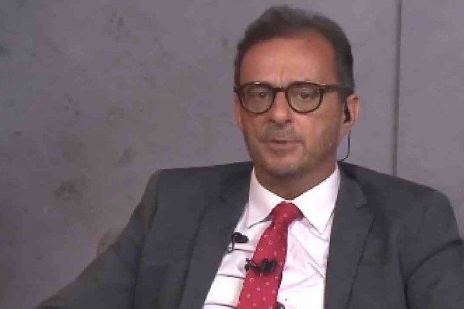 “PF não pode virar flanelinha de carro”, diz Octávio Guedes