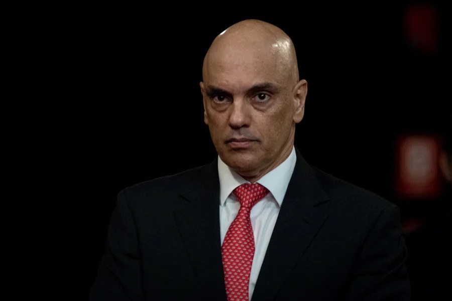 Moraes entra na mira da CPMI por acesso a dados de Vorcaro