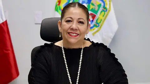 Niega Laura Artemisa García Chávez estar detrás de promoción en desfile del 5 de Mayo; investigará origen