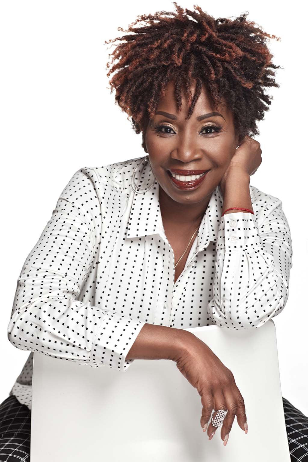 Iyanla Vanzant Reveals That Death Threats & Trespassers Made Her