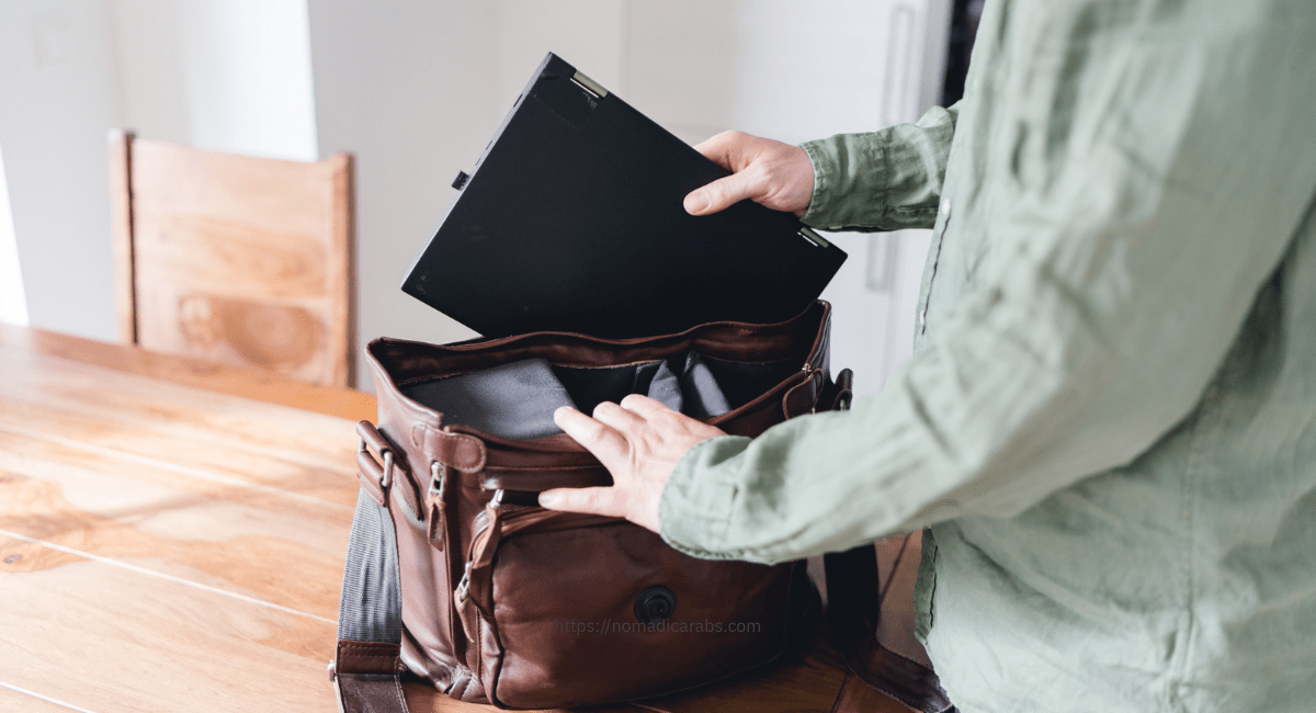 حقيبة المستلزمات الالكترونية: