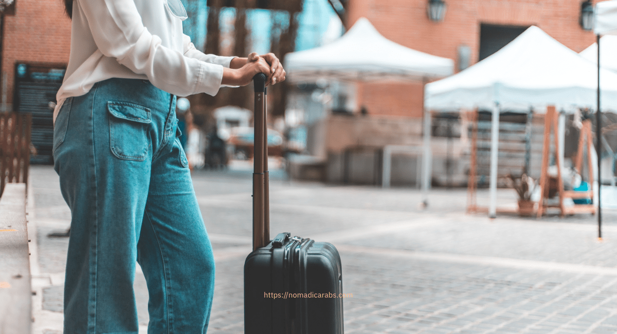 سافر متخففاً