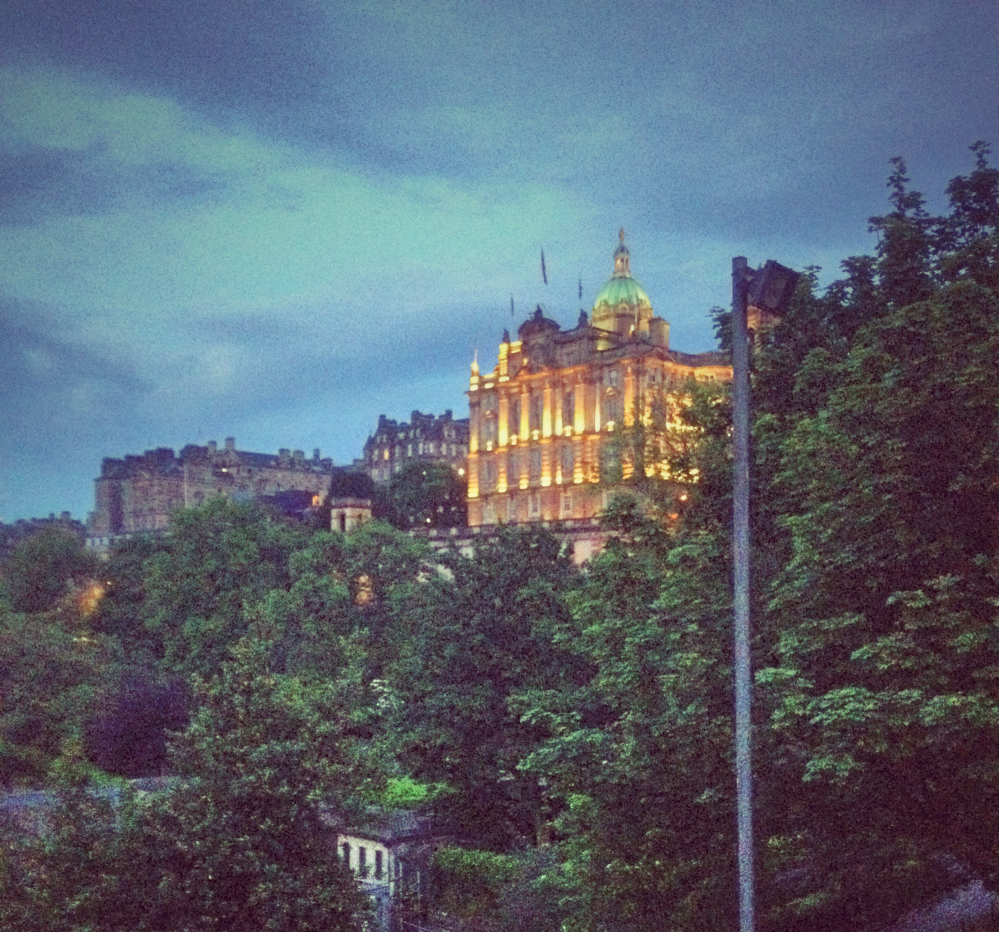 edinburgh castle night