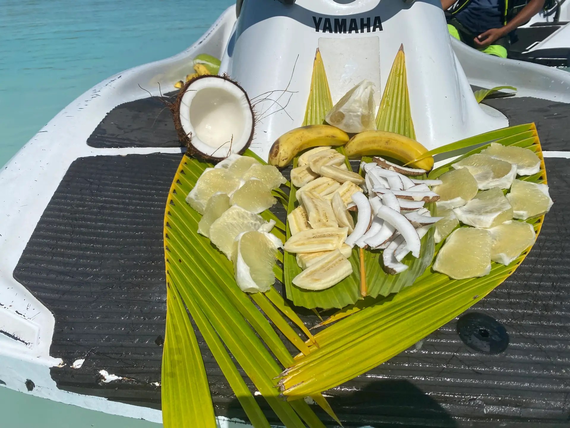 What a delicious fruit platter!
