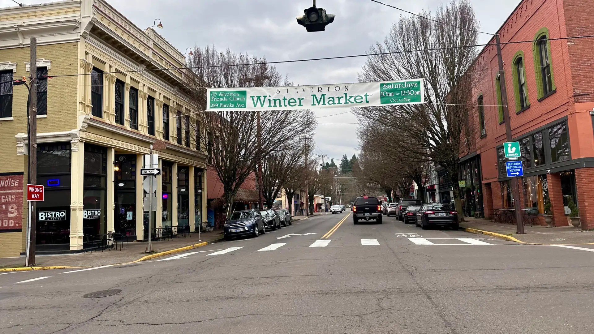 It's a cute little town!