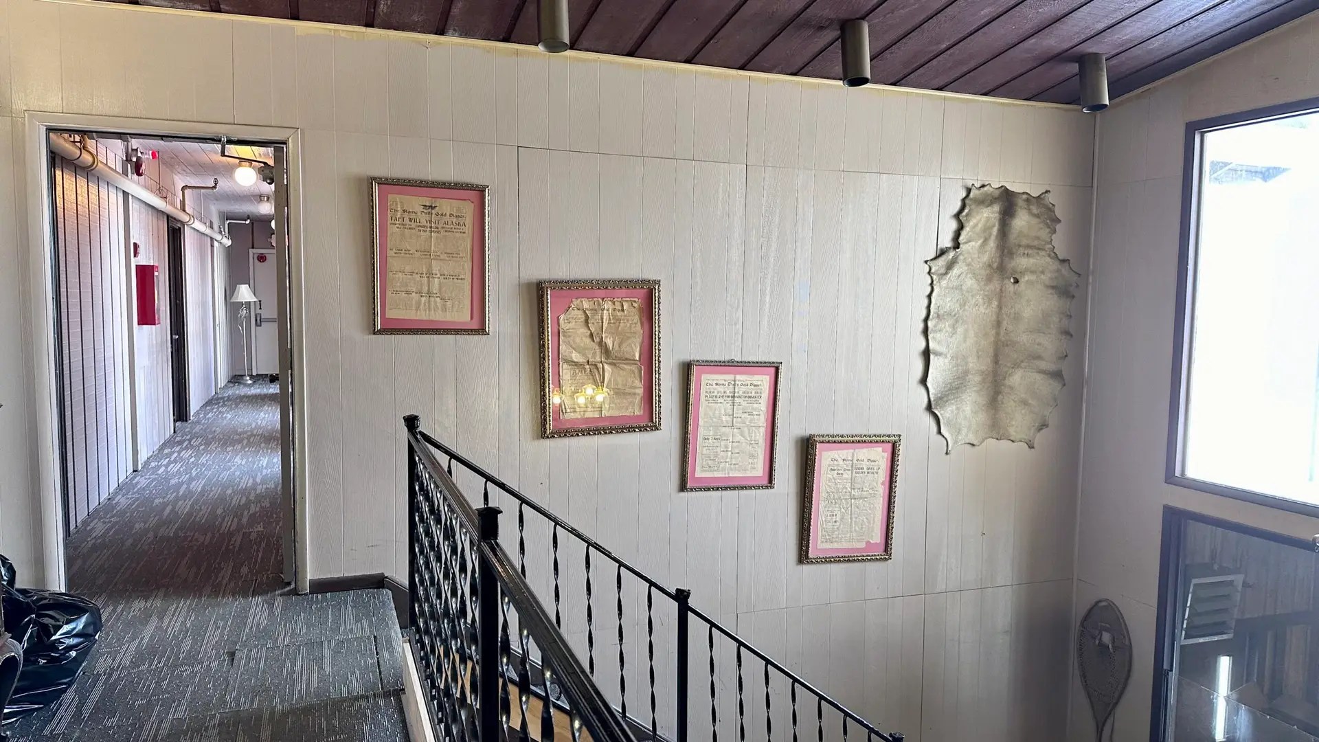 Inside the Nugget Inn