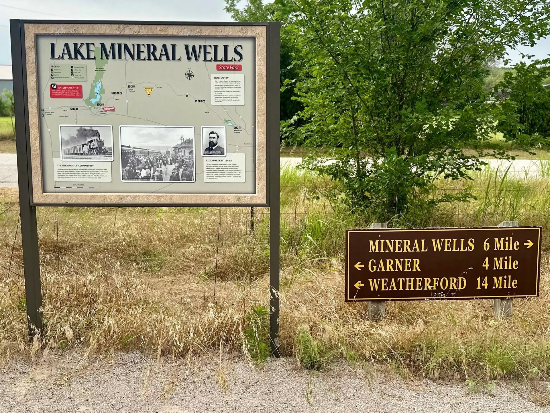 Now this confused me…never have I ever seen a trail sign that wasn’t oriented to where you are. You literally have to turn this map upside down to be oriented correctly. For those of us who are directionally challenged, this is a problem.