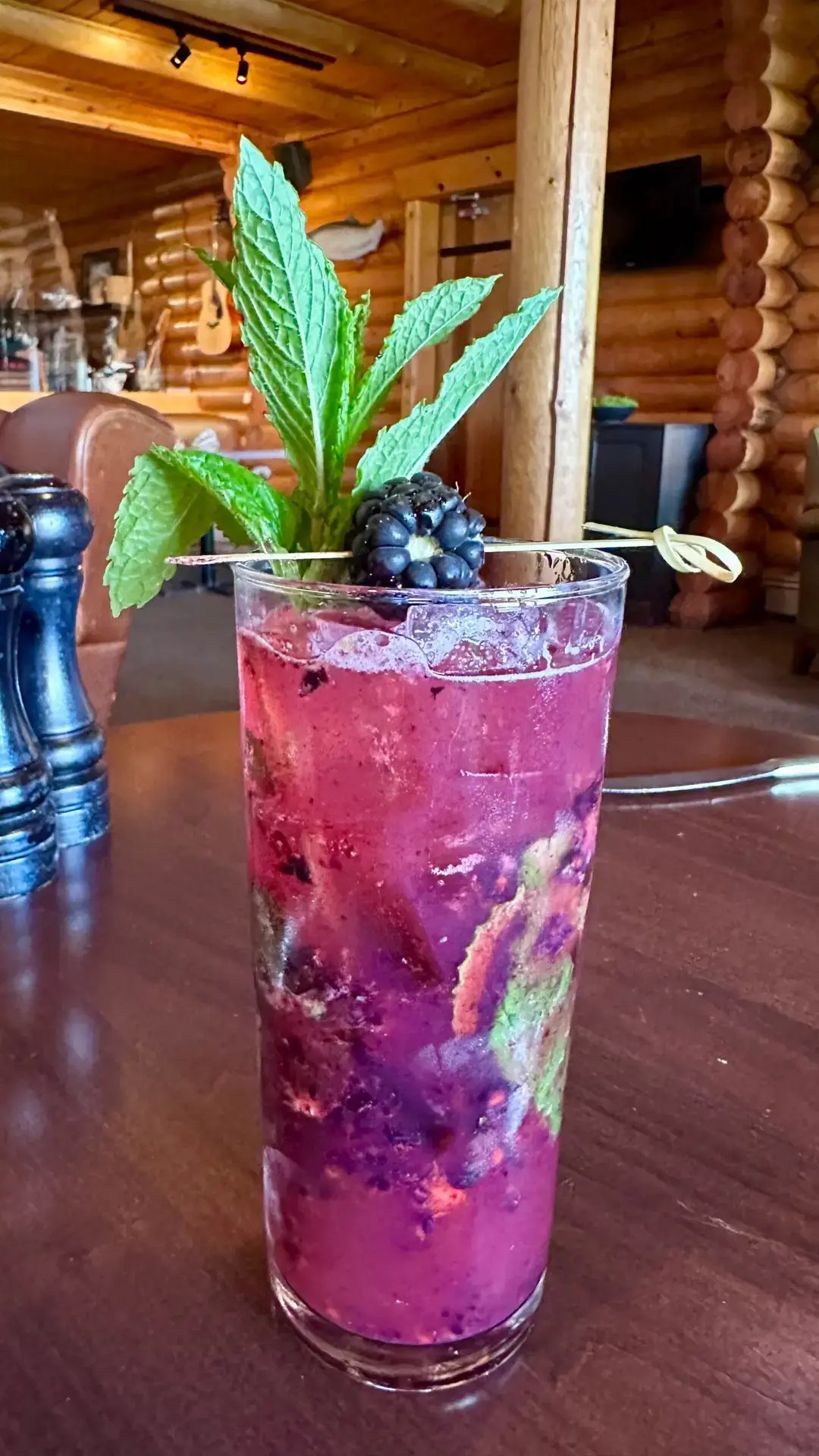 Mom's favorite berry spritzer