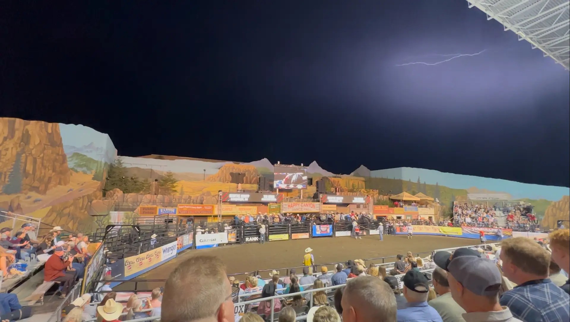 It was a stormy night, but the show went on with only one power-related interruption...