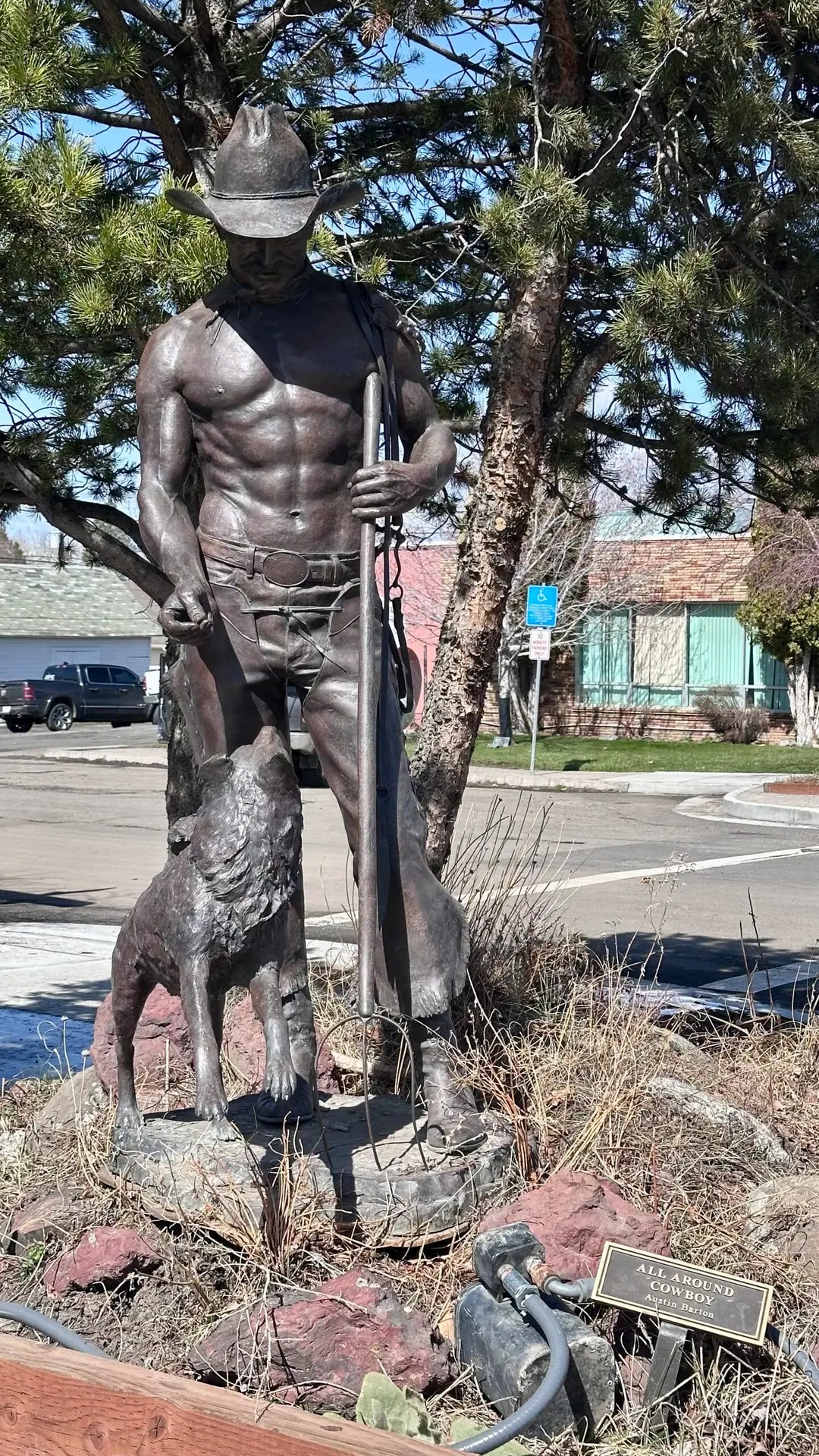 "All Around Cowboy" statue