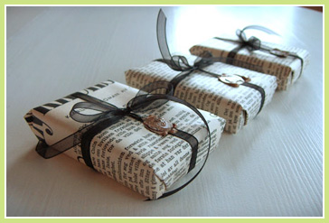 newspaper-gift-wrap