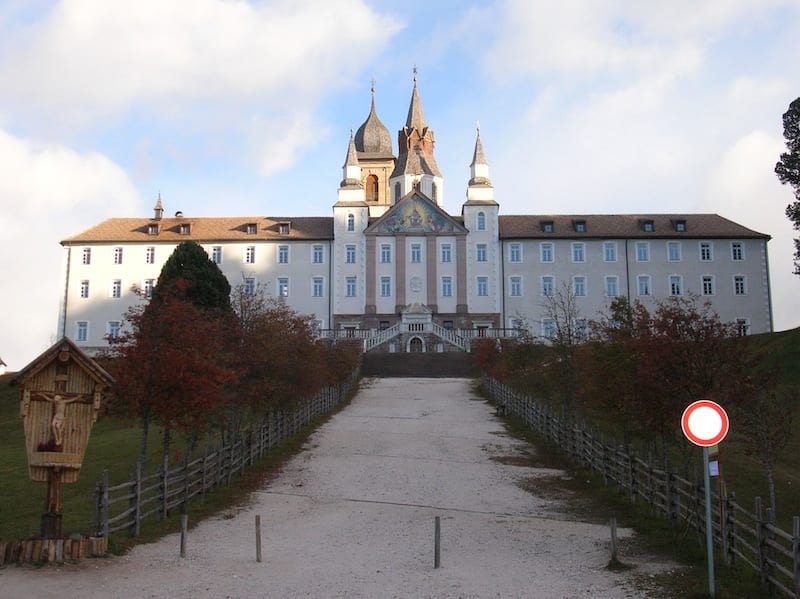 Santuario della Madonna di Pietralba, Alto Adige misto di verità e leggenda Santuario della Madonna di Pietralba, Alto Adige misto di verità e leggenda