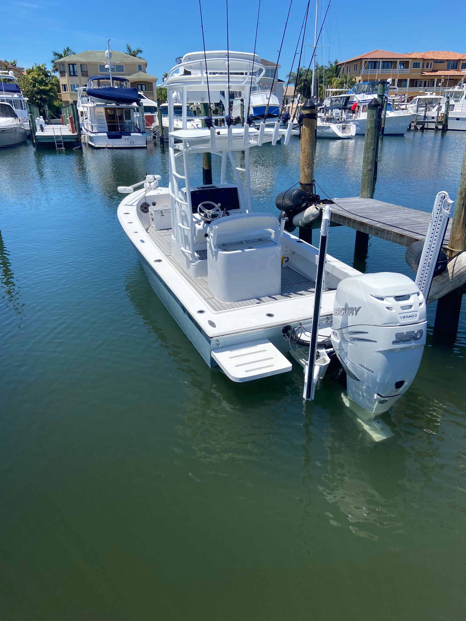 St. Pete Fishing Boat Inshore & Nearshore Capable