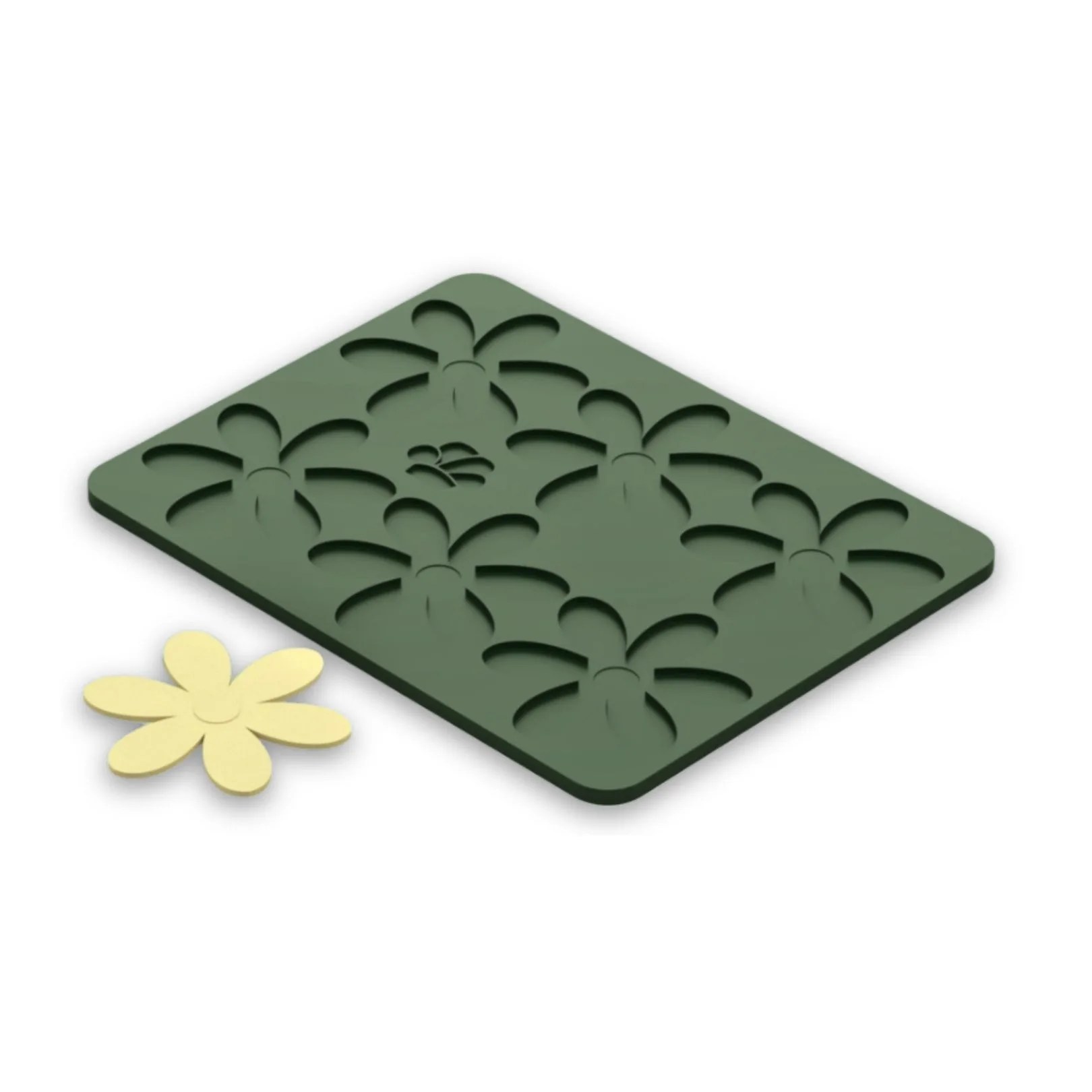 Grüne Silikonform mit Blumenmuster und beigefarbene Blumenformen