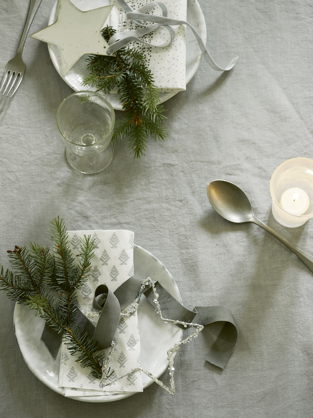 images Nordic Christmas Table holiday table settings